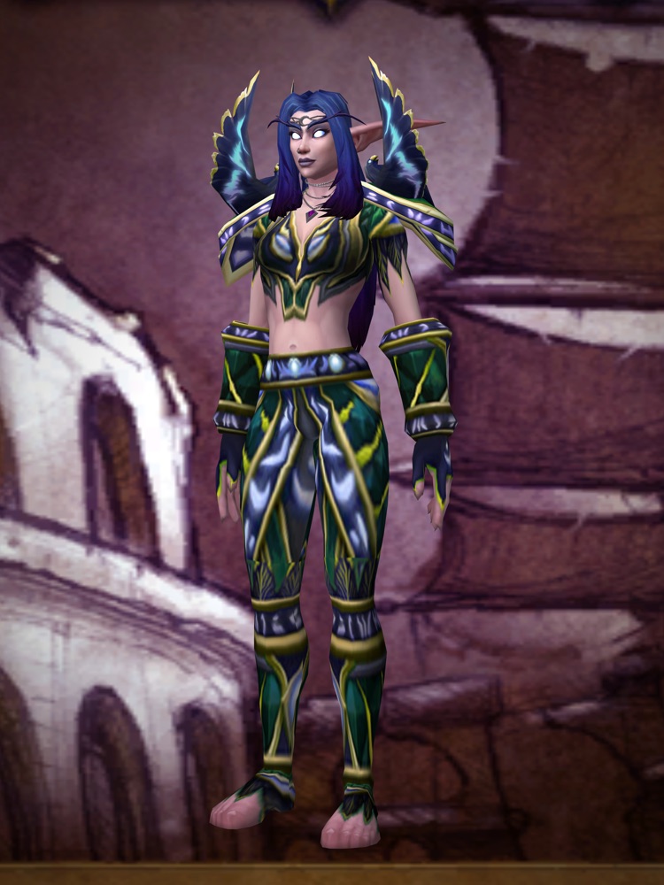 A night elf druid in front of the Dire Maul loading screen
